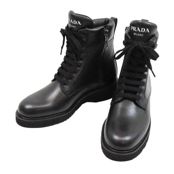 PRADA 
ロゴ サイドジップ レースアップ 
ロゴ レザー ショートブーツ