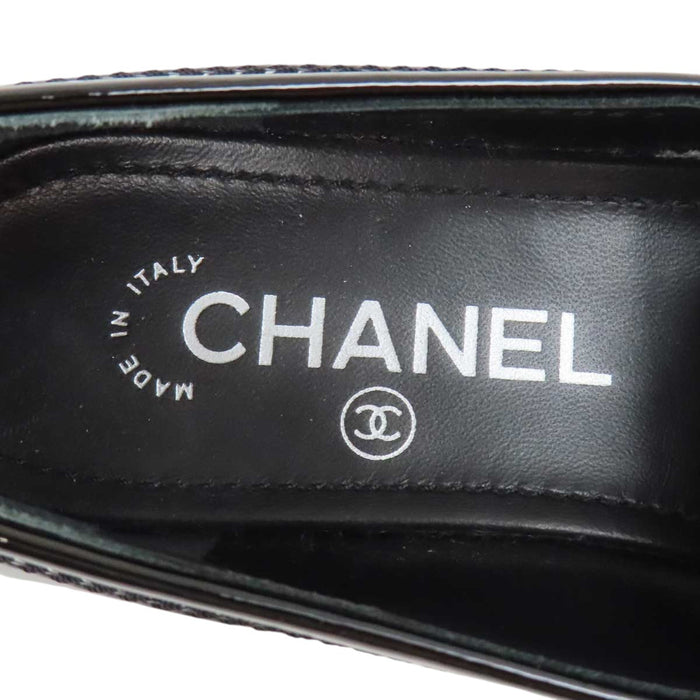 CHANEL 
COCO CC ロゴ パテント 
ココマーク チェーン ローファー