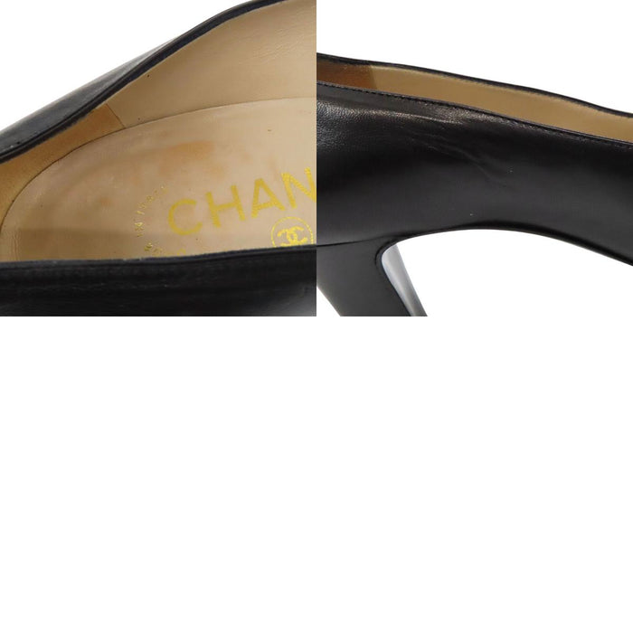 CHANEL 
COCO CC ロゴ ゴールドカラーメタル 
ココマーク ターンロック レザー パンプス