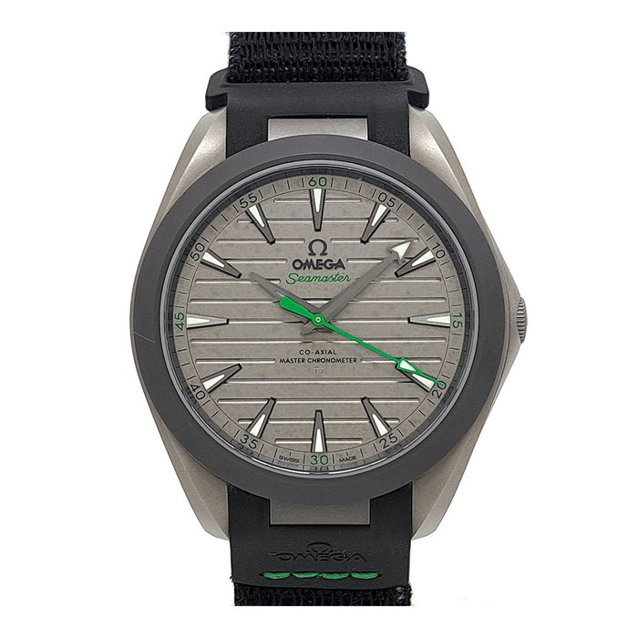 OMEGA 
Seamaster Aqua Terra 150m Ultra-léger Gamma Titane 
Avec boîte et garantie
