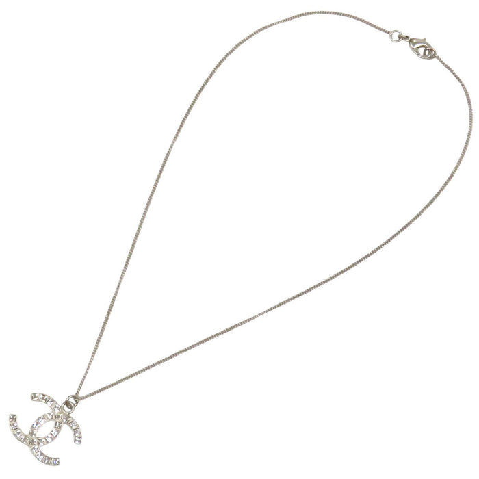 CHANEL 
B13C COCO CC ロゴ シルバーカラーメタル 
ココマーク ラインストーン ネックレス