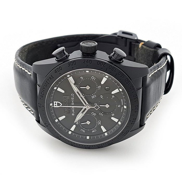 TUDOR 
Fastrider Black Shield Chronographe 
Avec boîte et garantie