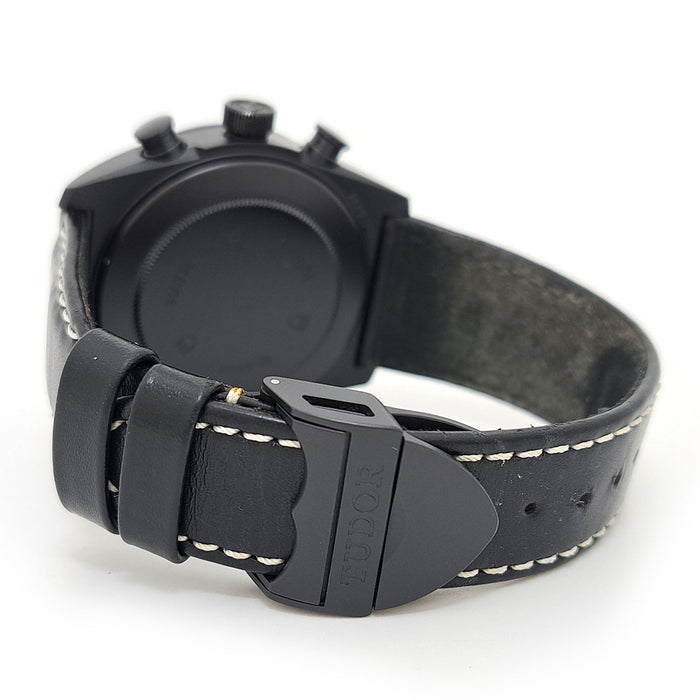 TUDOR 
Fastrider Black Shield Chronographe 
Avec boîte et garantie