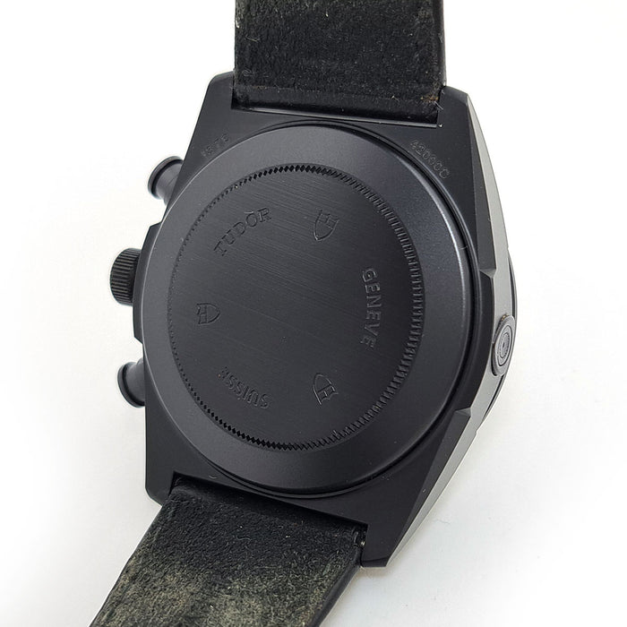 TUDOR 
Fastrider Black Shield Chronographe 
Avec boîte et garantie