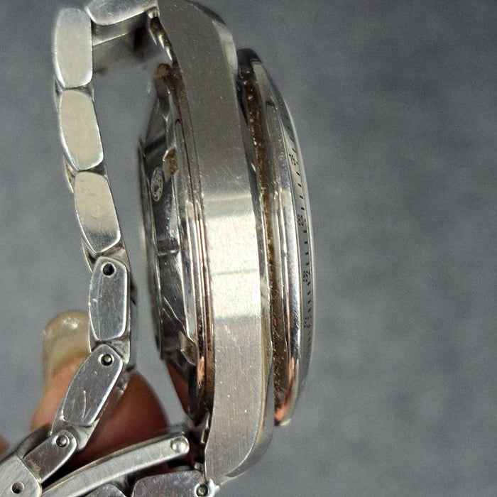 【批發】
OMEGA
3211.31
盒子（內盒劣化） 保證書（無日期、無店鋪印章） 標誌圖案 天文台認證書