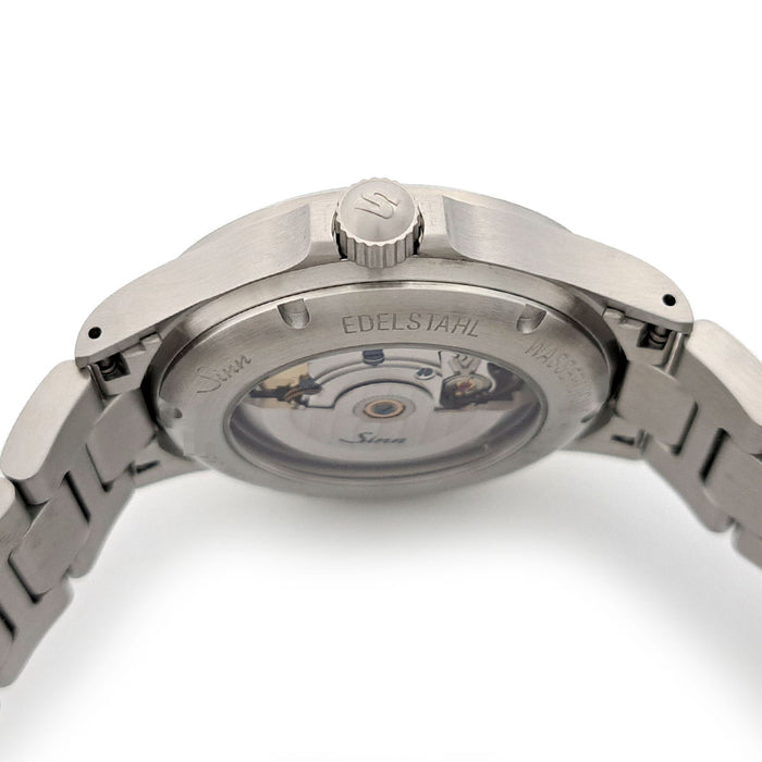 Sinn 
556.I.Perlmutt.S 
箱ギャラ付