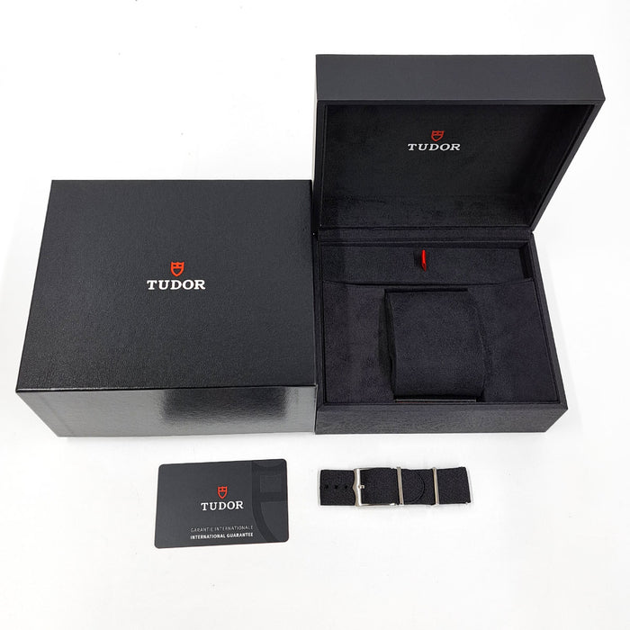 TUDOR 
ヘリテージ ブラックベイ ハロッズ限定 
箱ギャラ付