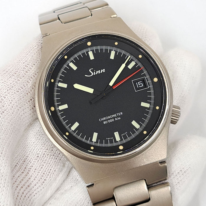 Sinn 
244 チタン 80,000A/m Overhauled by Sinn 
箱ギャラ付