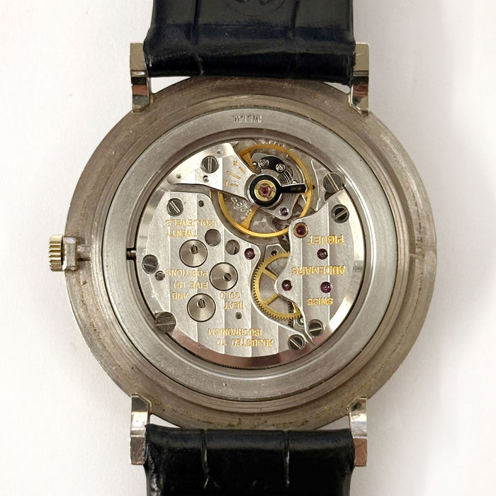 AUDEMARS PIGUET 
Round Cal.2090