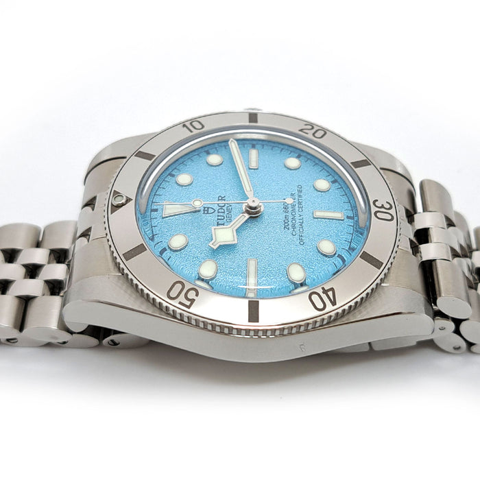 TUDOR 
Black Bay 54 Lagoon Blue 
Avec boîte et garantie
