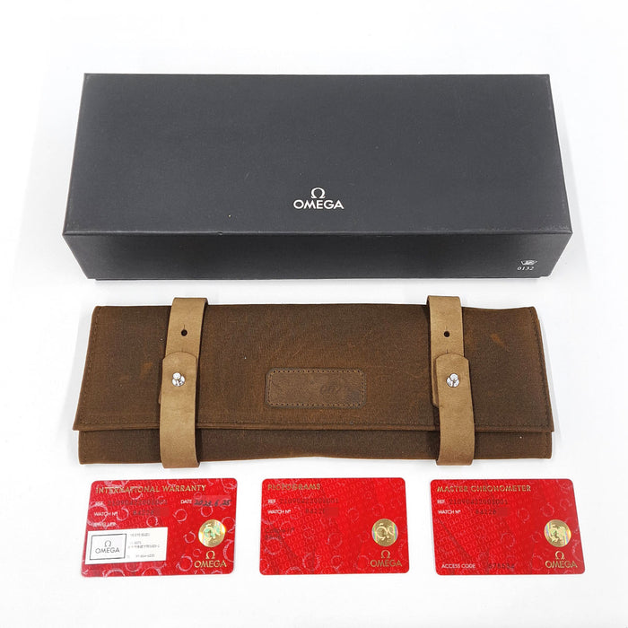 OMEGA 
Seamaster Diver 300 Co-Axial 007 
with box and warranty card