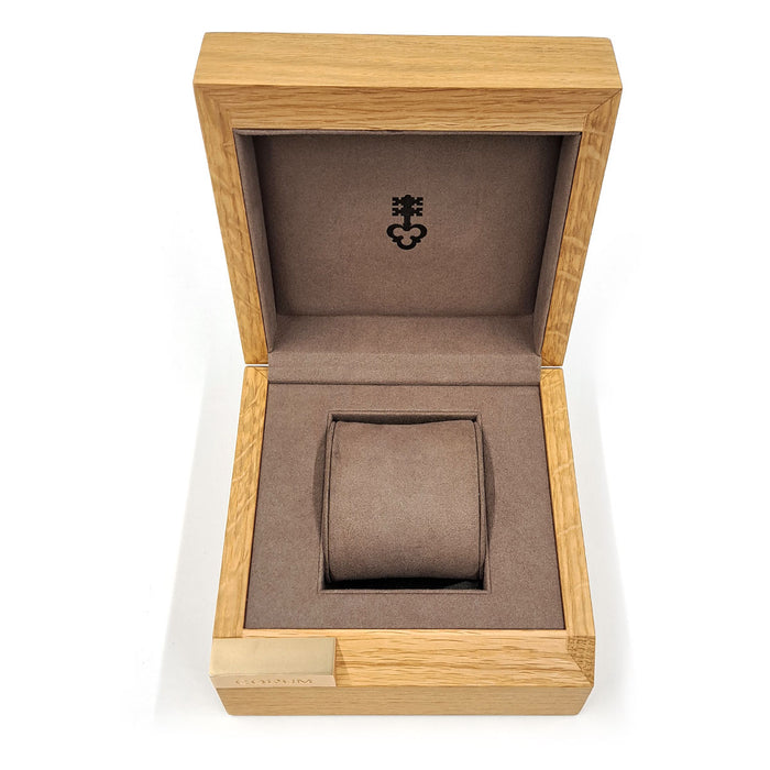CORUM 
Admiral Legend 42 
With box