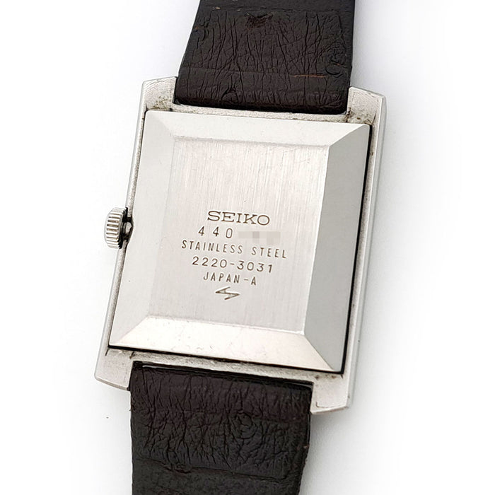 SEIKO 
シャリオ レクタンギュラー ブルーダイヤル
