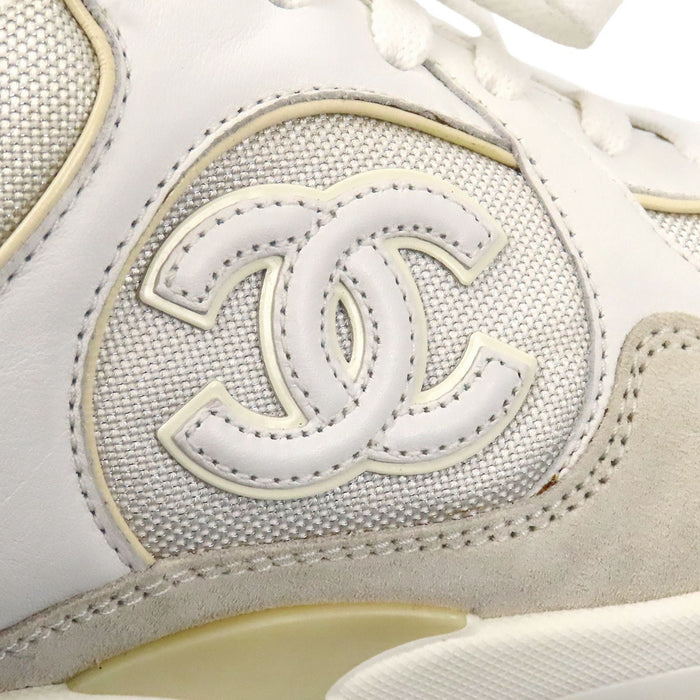CHANEL 
COCO CC ロゴ レザー ファブリック スウェード レースアップ 
ココマーク スニーカー