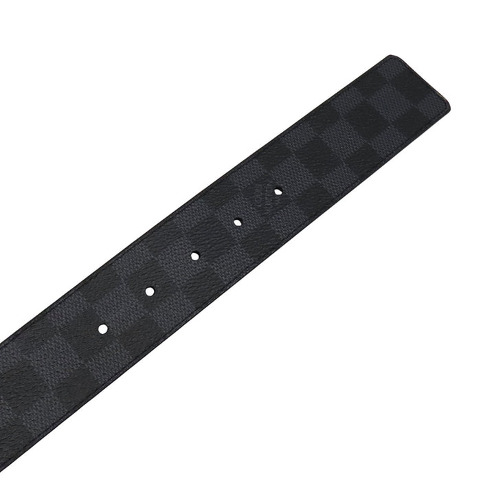 LOUIS VUITTON 
Cintura reversibile in pelle con logo 
Cintura LV Initial 40MM 
Damier Graphite