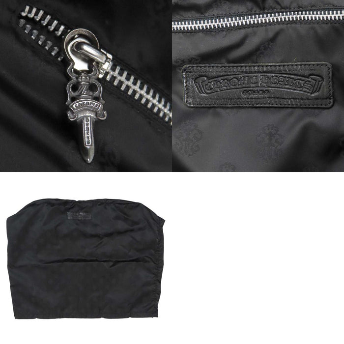 CHROME HEARTS 
CH ダガージップ レザーパッチ スクロールラベル ロゴ シルバー ダブルスナップ 
3セメタリークロス トートバッグ