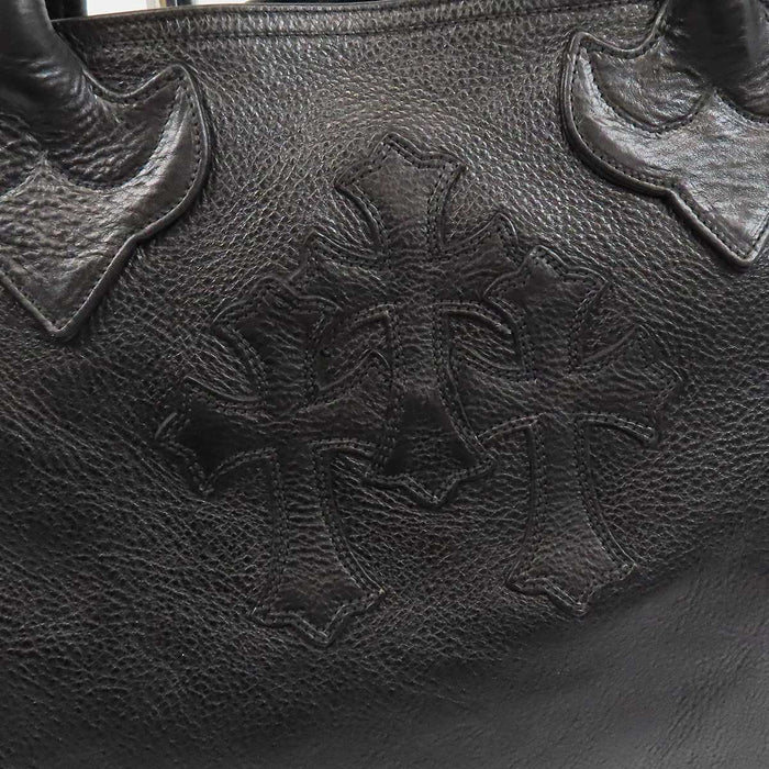 CHROME HEARTS 
CH dagger zip leather patch scroll label logo silver double snap 
3 cemetery cross tote bag