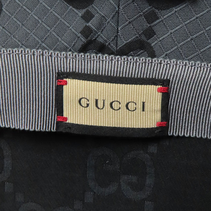GUCCI 
Imprimé intégral 
Chapeau bob GG Supreme