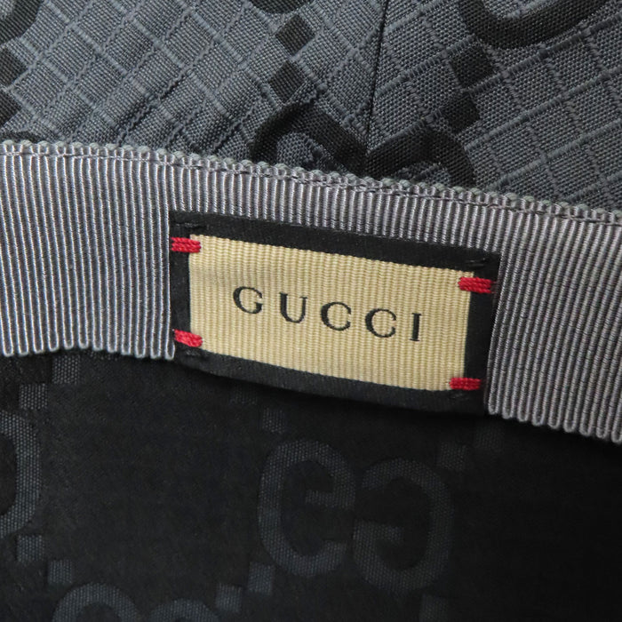 GUCCI 
全圖案 
GG Supreme 漁夫帽