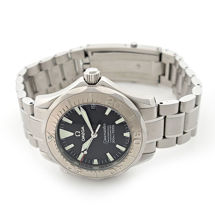 OMEGA  
Seamaster Professional 300 Mid-size Revisionato  
Con scatola e garanzia