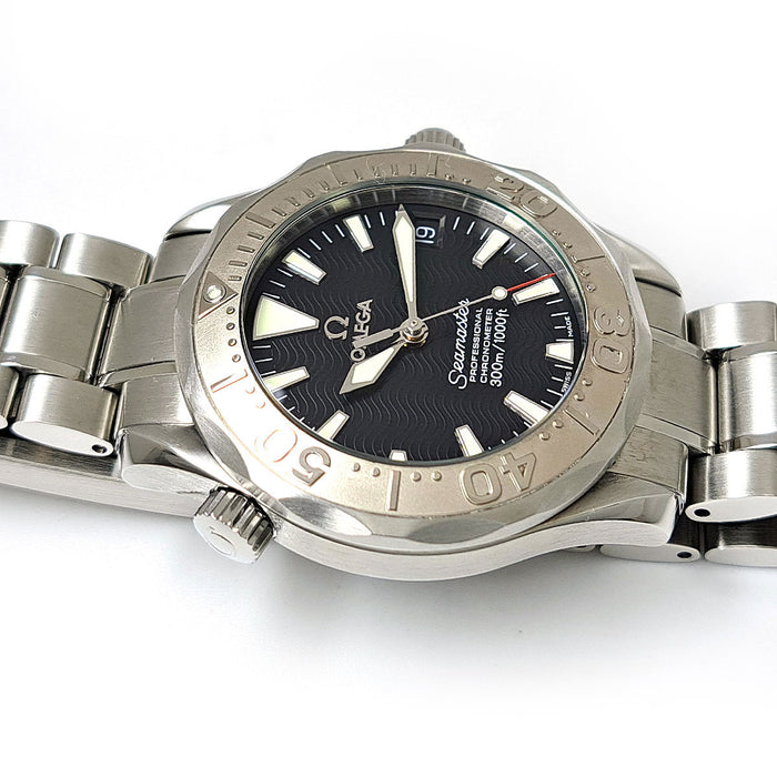 OMEGA  
Seamaster Professional 300 Mid-size Revisionato  
Con scatola e garanzia