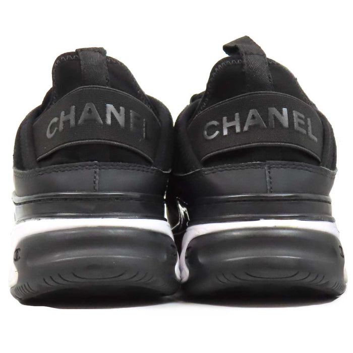 CHANEL 
COCO CC ロゴ レースアップ 
ココマーク ファブリック スニーカー 
マトラッセ