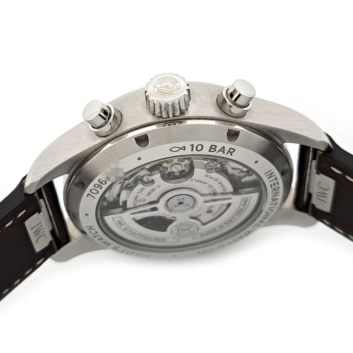 IWC 
Pilot’s Watch Chronograph 
With box and guarantee