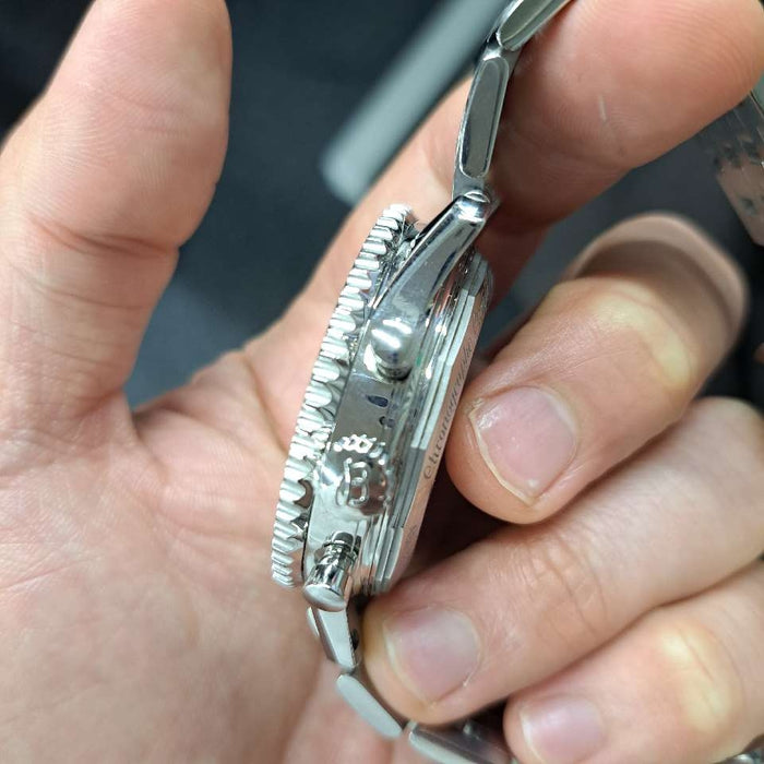 【WHOLESALES】
BREITLING 
AB0121 
ナビタイマー 
箱　保　クロノメーター証