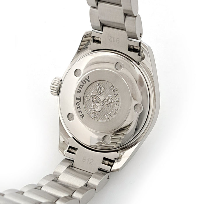OMEGA  
Seamaster Aqua Terra  
With warranty card