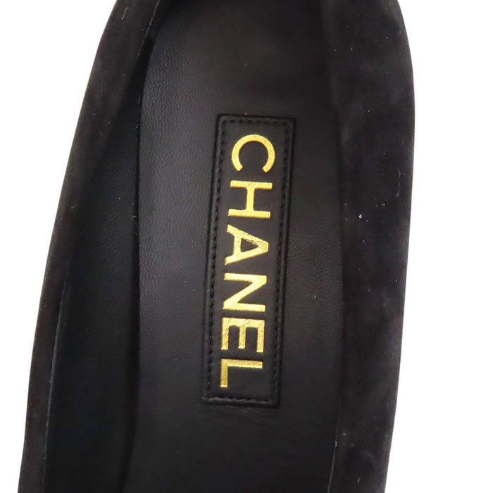 CHANEL 
COCO CC ロゴ ラインストーン ラウンドトゥ 
ココマーク スウェード ハイヒール パンプス