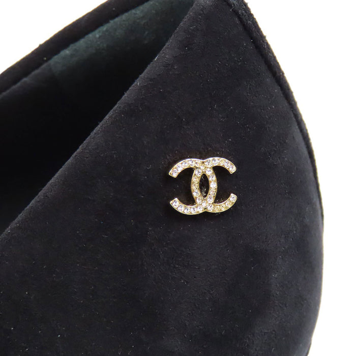 CHANEL 
COCO CC ロゴ ラインストーン ラウンドトゥ 
ココマーク スウェード ハイヒール パンプス