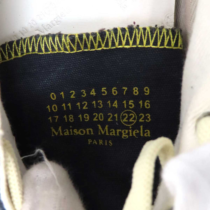 Maison Margiela 
Tabi ロゴ 刺繍 
タビ キャンバス ローカット スニーカー