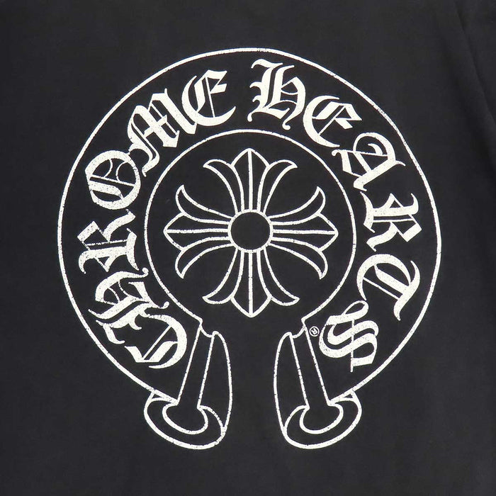 CHROME HEARTS 
CHプラス FUCK YOU スクロールラベル コットン 
ホースシュー プリント Tシャツ