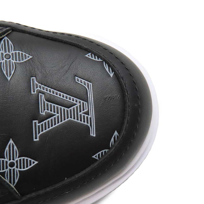 LOUIS VUITTON 
LV ロゴ ローカット レースアップ 
モノグラム ビバリーヒルズ スニーカー
