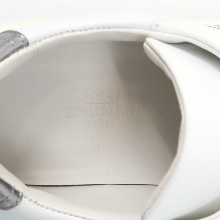 HERMES 
アッシュ ロゴ レザー レースアップ 
アヴァンタージュ スニーカー