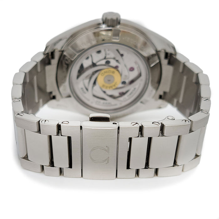 OMEGA  
Aqua Terra 150M James Bond 007  
With box