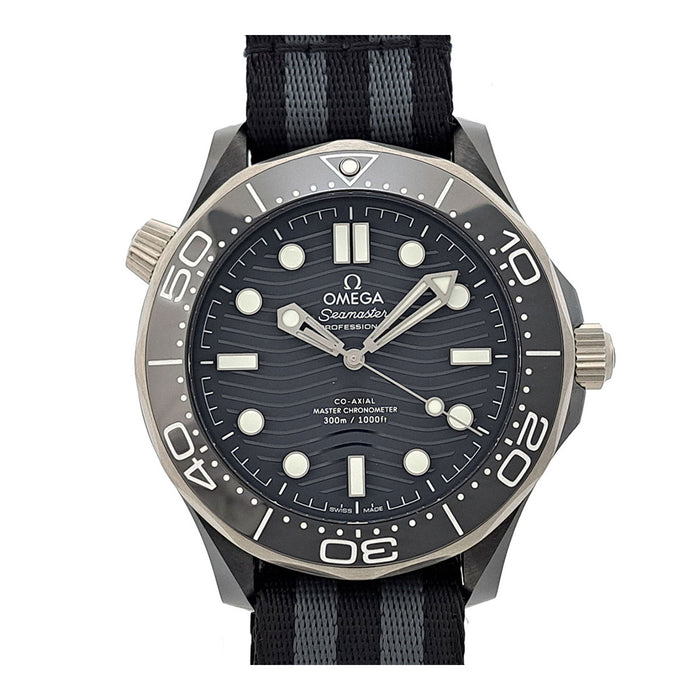 OMEGA 
シーマスター 300M ダイバー 
箱ギャラ付