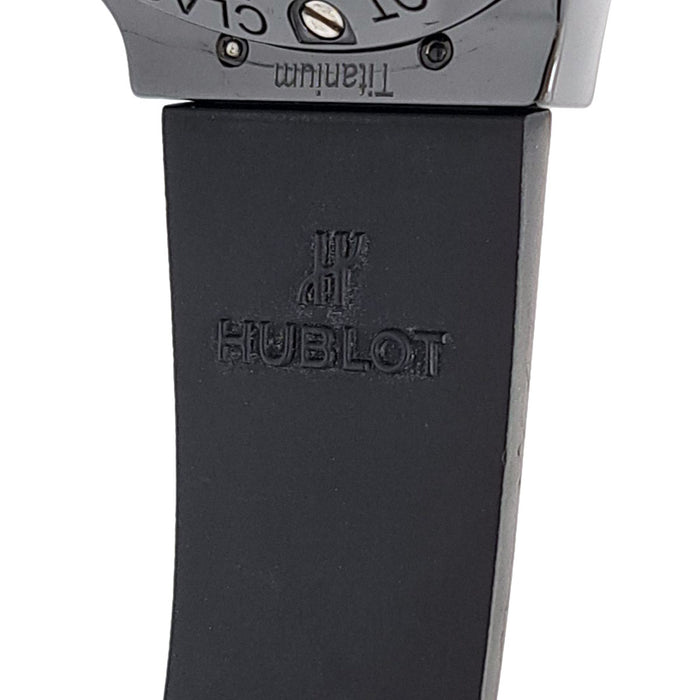 HUBLOT  
Classic Fusion  
With box and warranty card