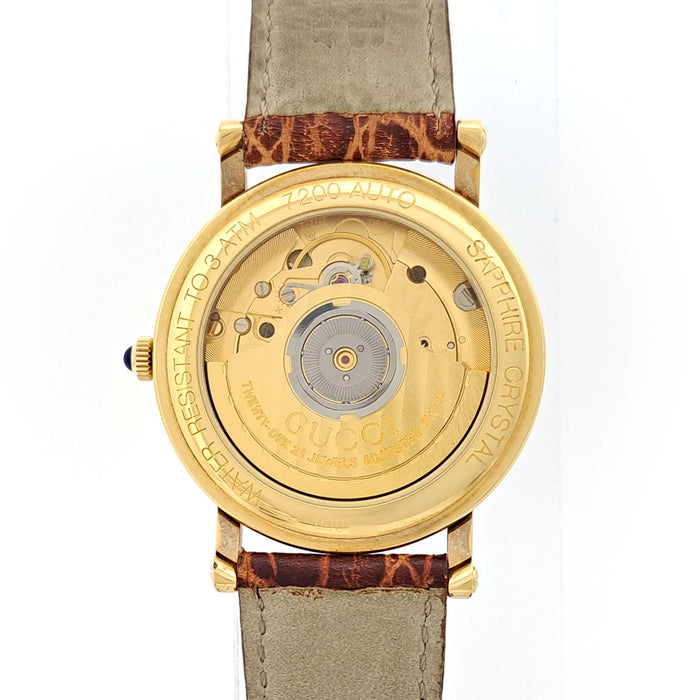 GUCCI 
7200 オートマティック 
箱ギャラ付