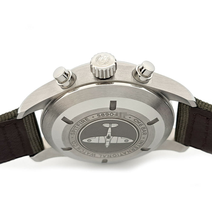 IWC 
パイロットウォッチ クロノグラフ 
箱ギャラ付