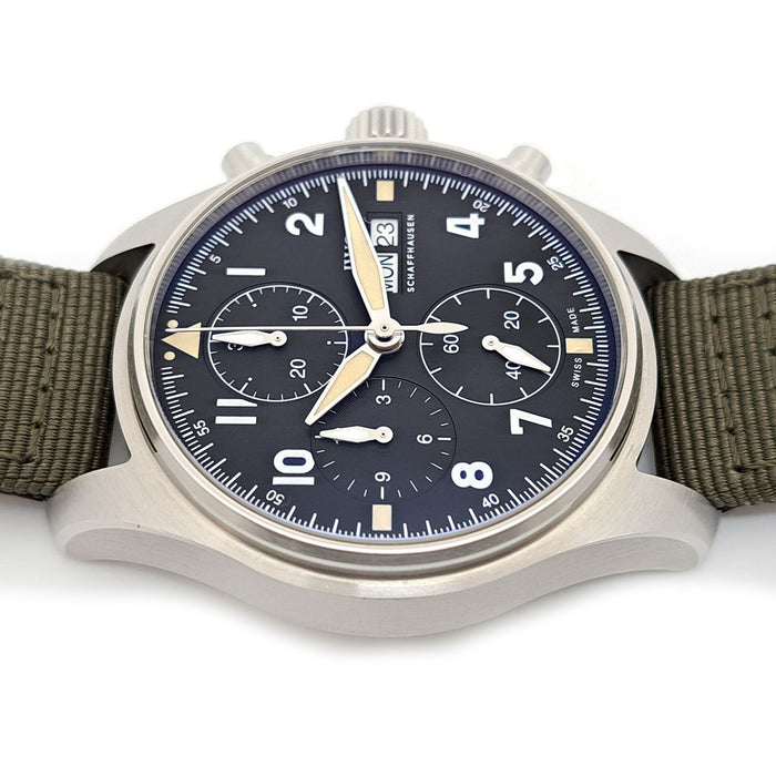 IWC 
パイロットウォッチ クロノグラフ 
箱ギャラ付
