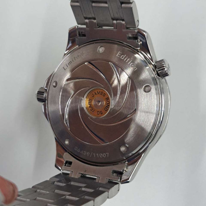 【WHOLESALES】
OMEGA 
212.30.41.20.01.005 
シーマスター300　コーアクシャル　007ジェームズボンド 
箱　保　ピクトグラム