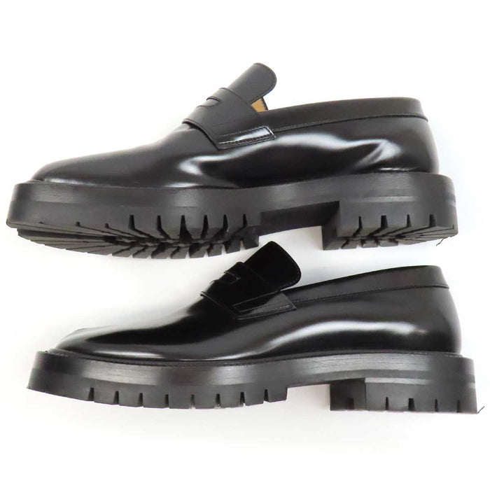 Maison Margiela 
レザー 足袋 
Tabi タビ ローファー