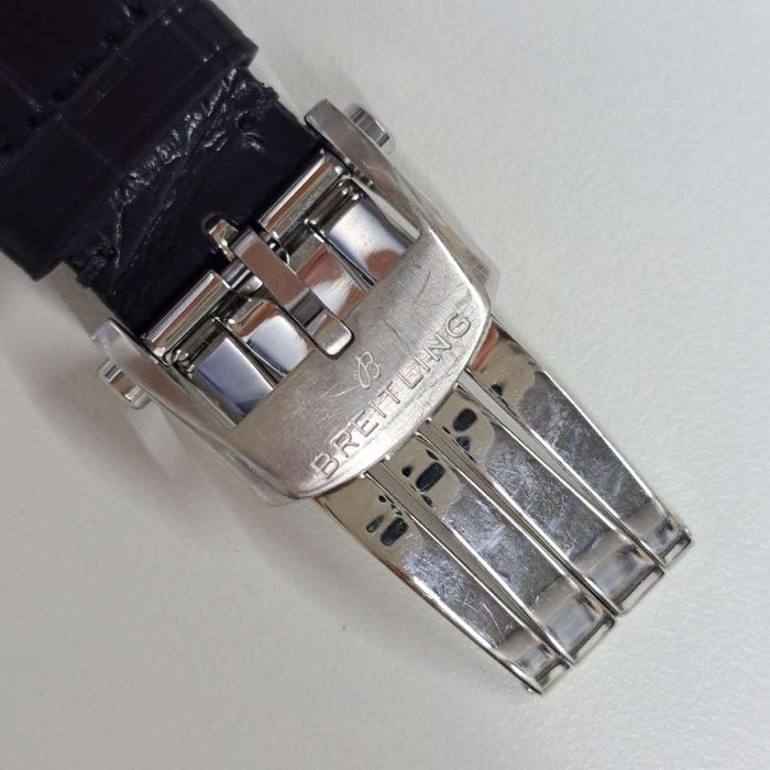 【WHOLESALES】
BREITLING 
AB0138 
箱　ギャランティ　純正レザーベルト×1　純正尾錠×1