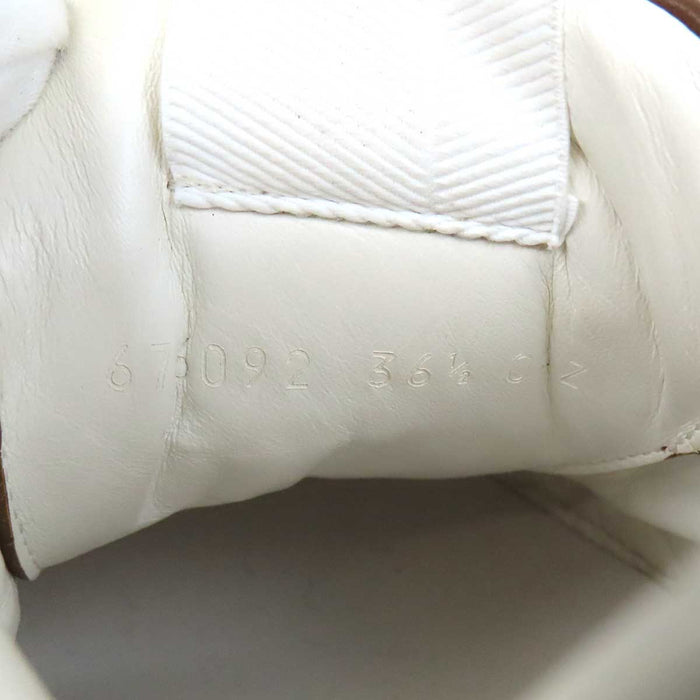 GUCCI 
インターロッキングG レザー レースアップ 
GGキャンバス ローカット スニーカー