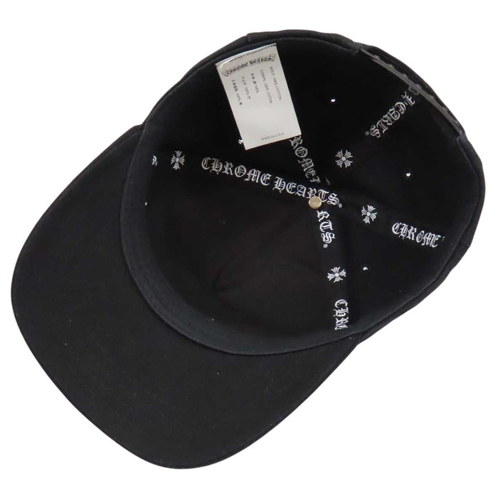 CHROME HEARTS  
CH croce a pallina ricamata in cotone  
Cappellino da baseball CH Plus a ferro di cavallo