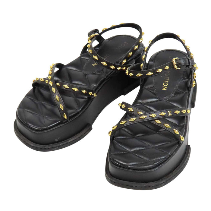 LOUIS VUITTON 
LV ロゴ レザー 
マヤ ライン スタッズ ストラップ サンダル