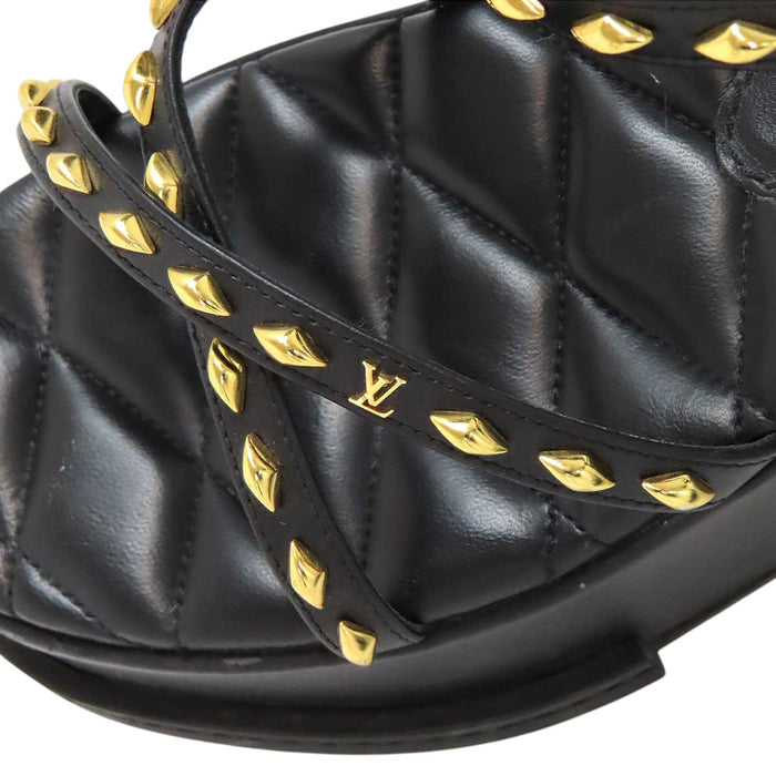 LOUIS VUITTON 
LV ロゴ レザー 
マヤ ライン スタッズ ストラップ サンダル