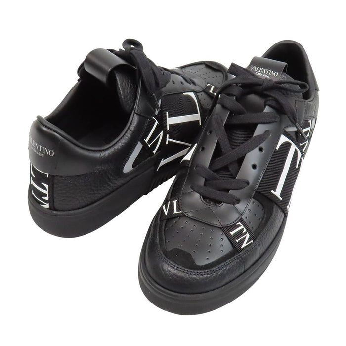 VALENTINO 
VLTN ロゴ バンド 
VL7N カーフスキン ロートップ スニーカー