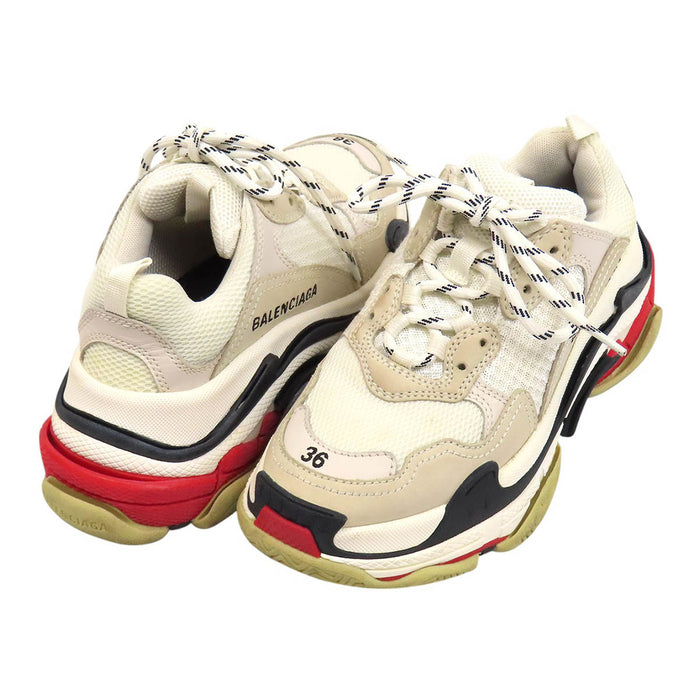 BALENCIAGA 
Triple S 刺繍 エンブロイダリー レースアップ ロゴ 
トリプル S ダッド スニーカー
